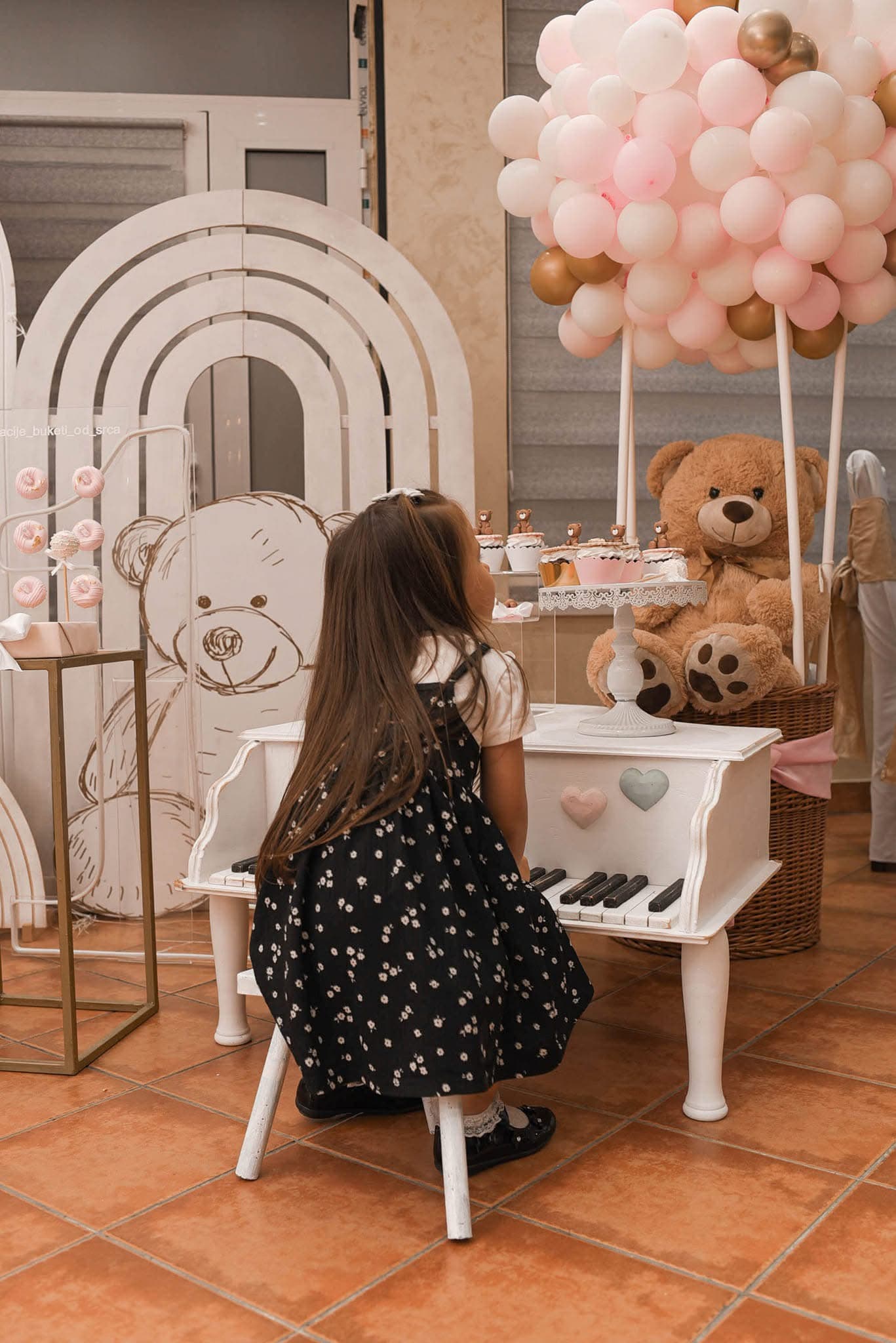 Dekoracije i buketi od srca - slika 3