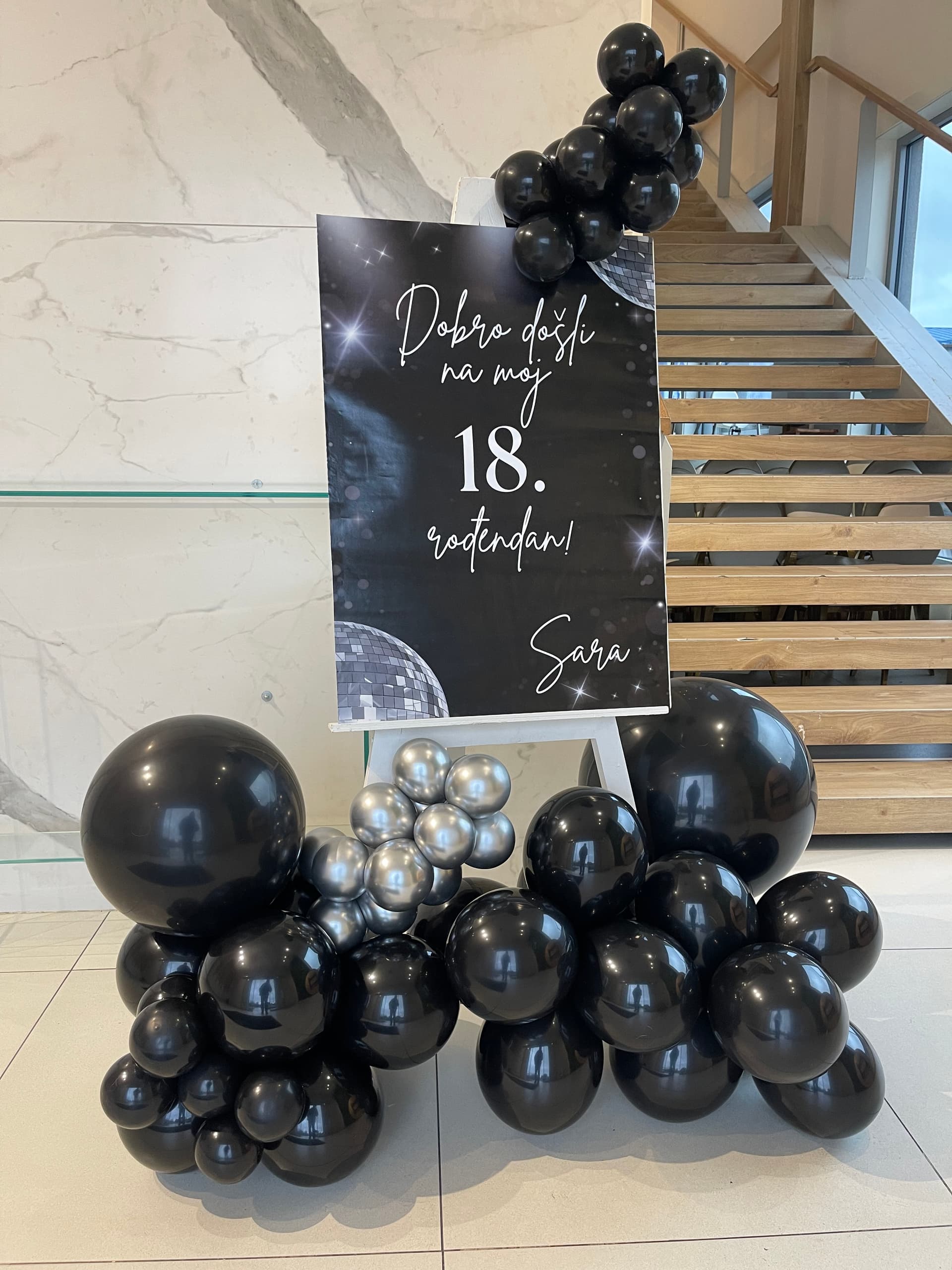 Dekoracije i buketi od srca - slika 21