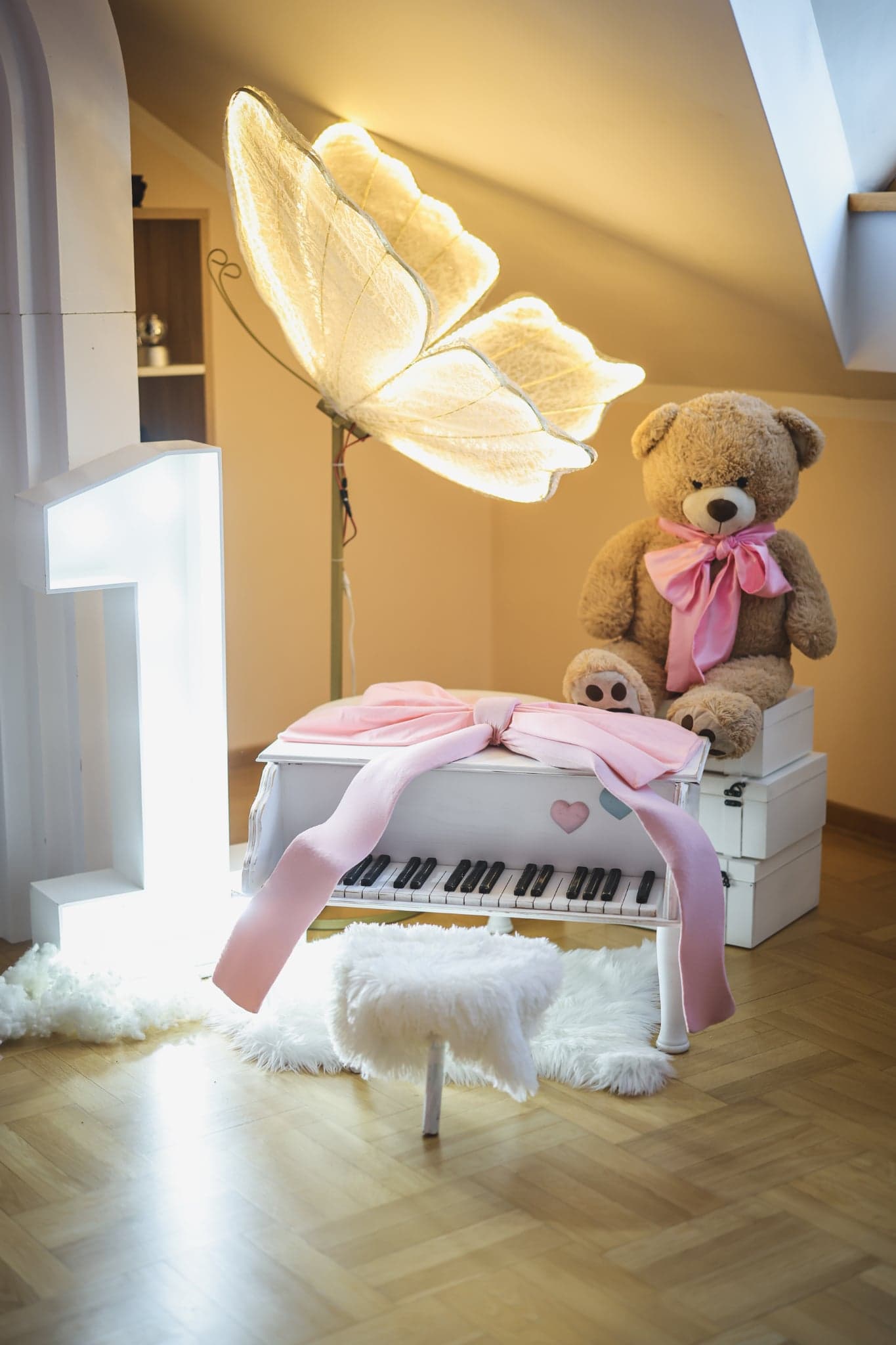 Dekoracije i buketi od srca - slika 25