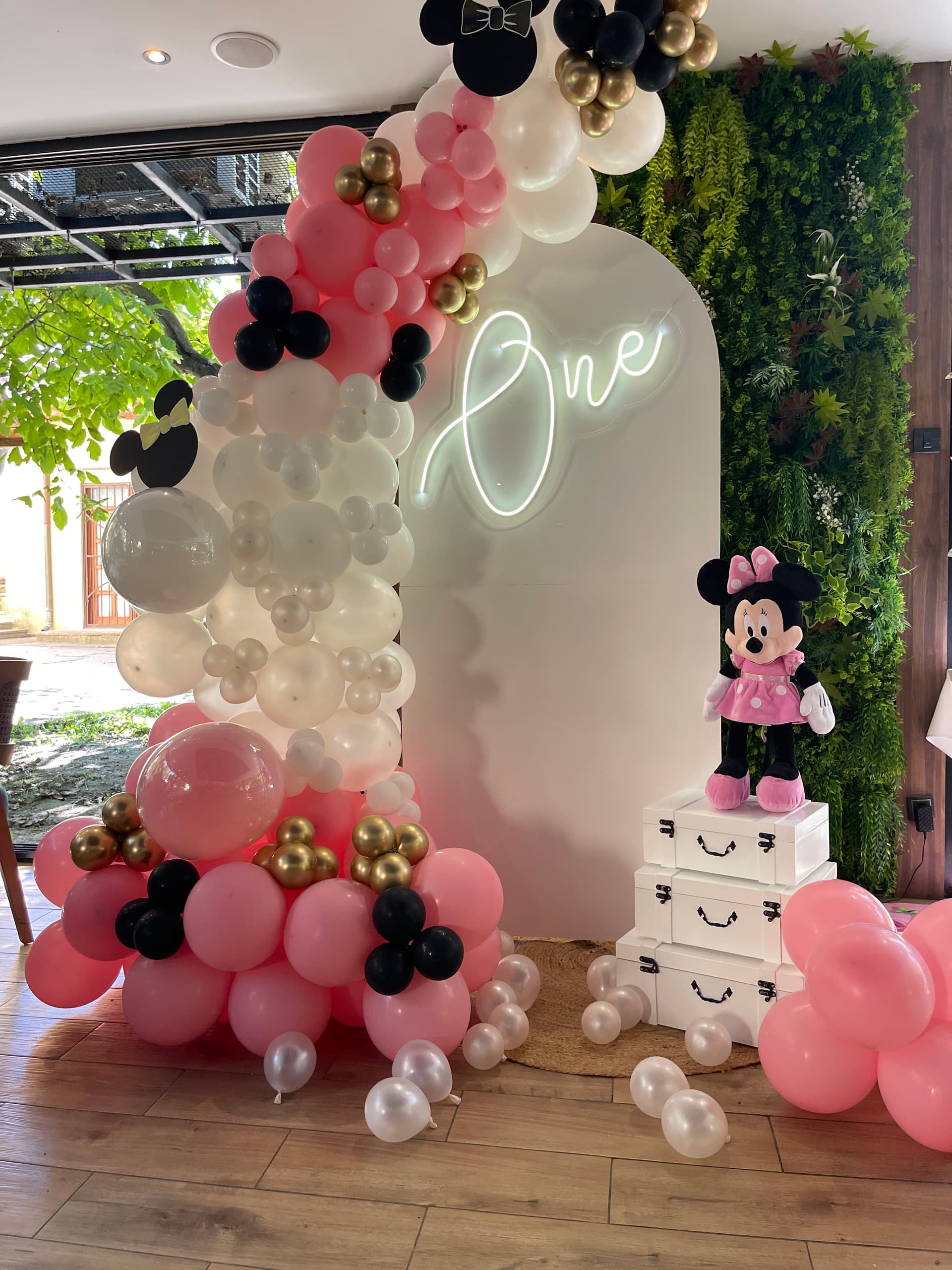 Dekoracije i buketi od srca - slika 35